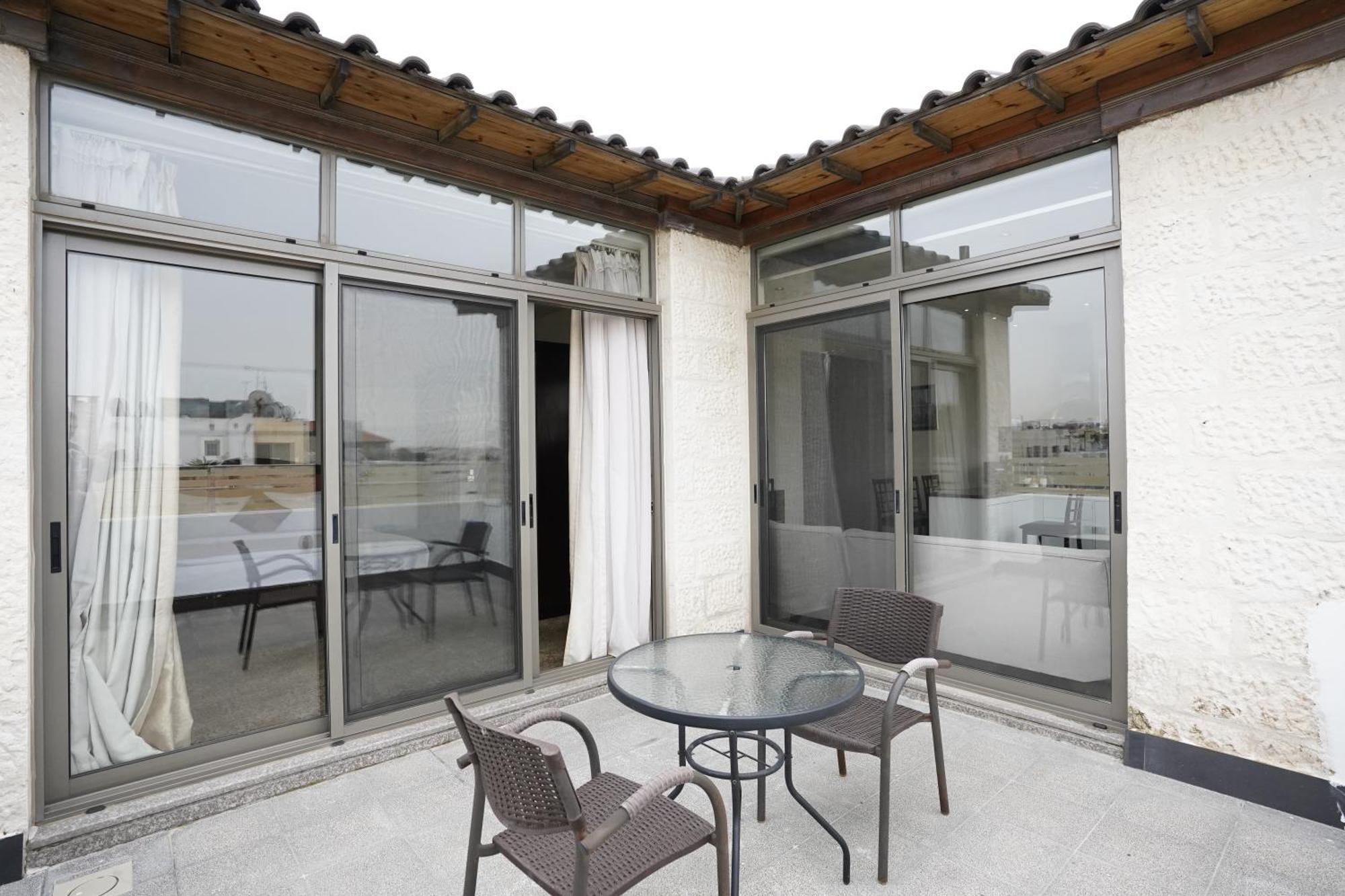 Naylover Hotel Suites Amman Exterior photo
