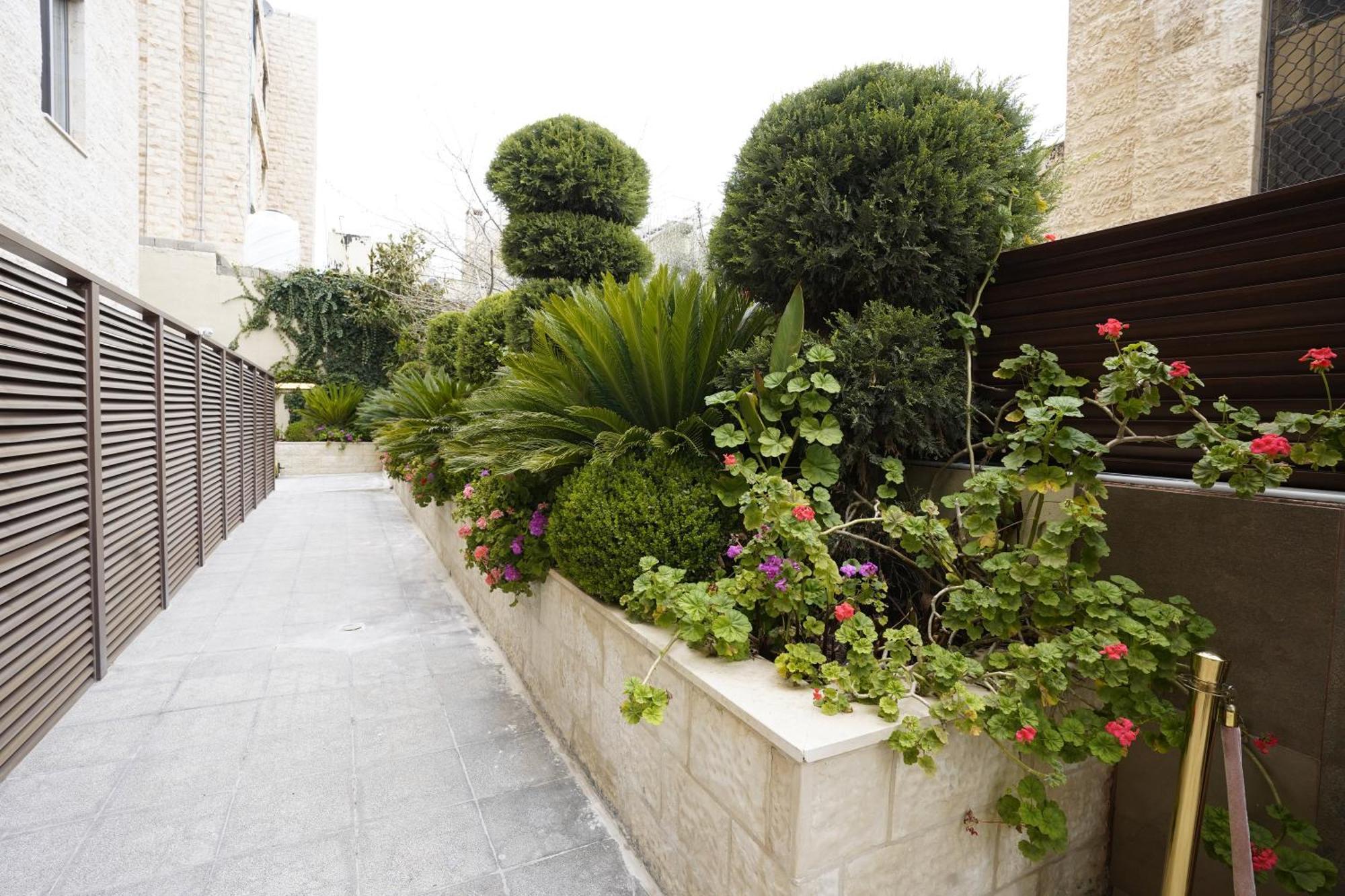 Naylover Hotel Suites Amman Exterior photo