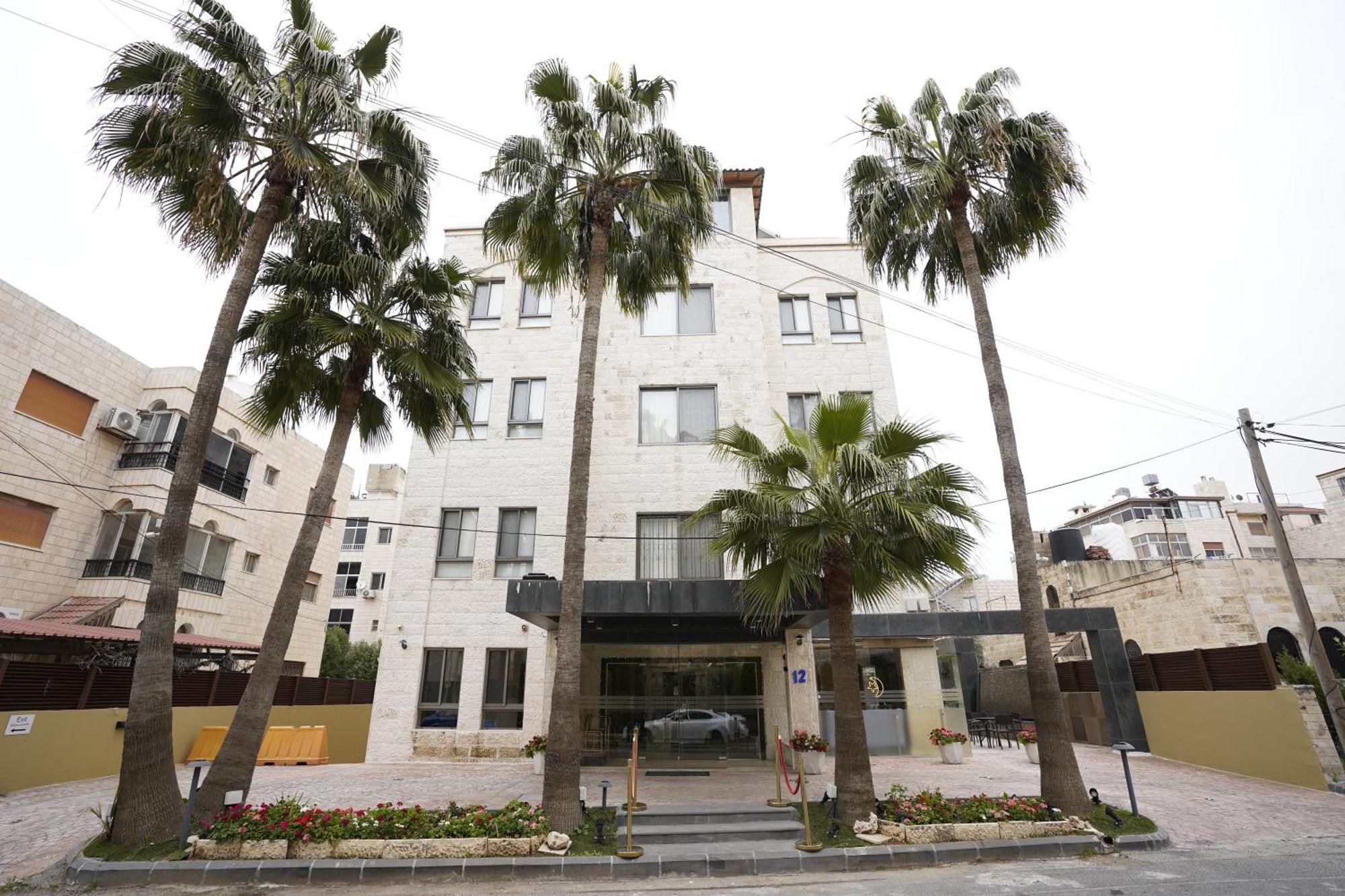 Naylover Hotel Suites Amman Exterior photo