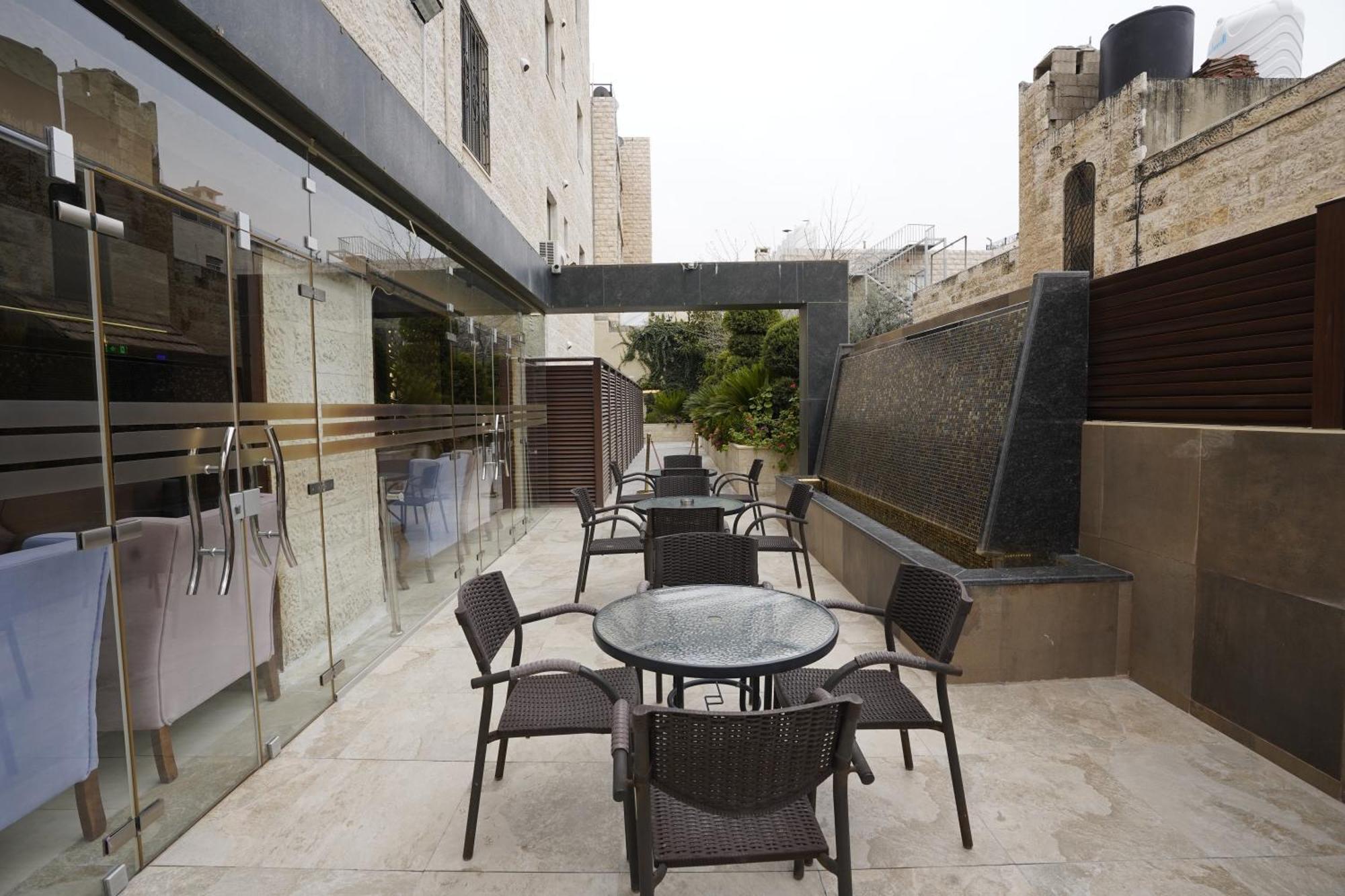 Naylover Hotel Suites Amman Exterior photo