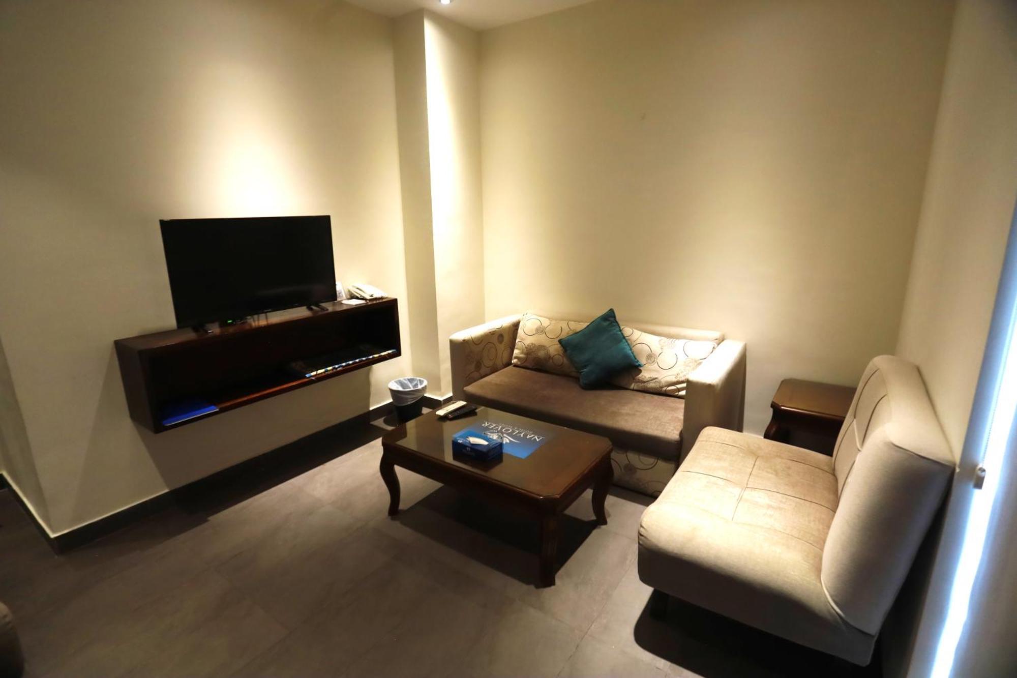 Naylover Hotel Suites Amman Exterior photo
