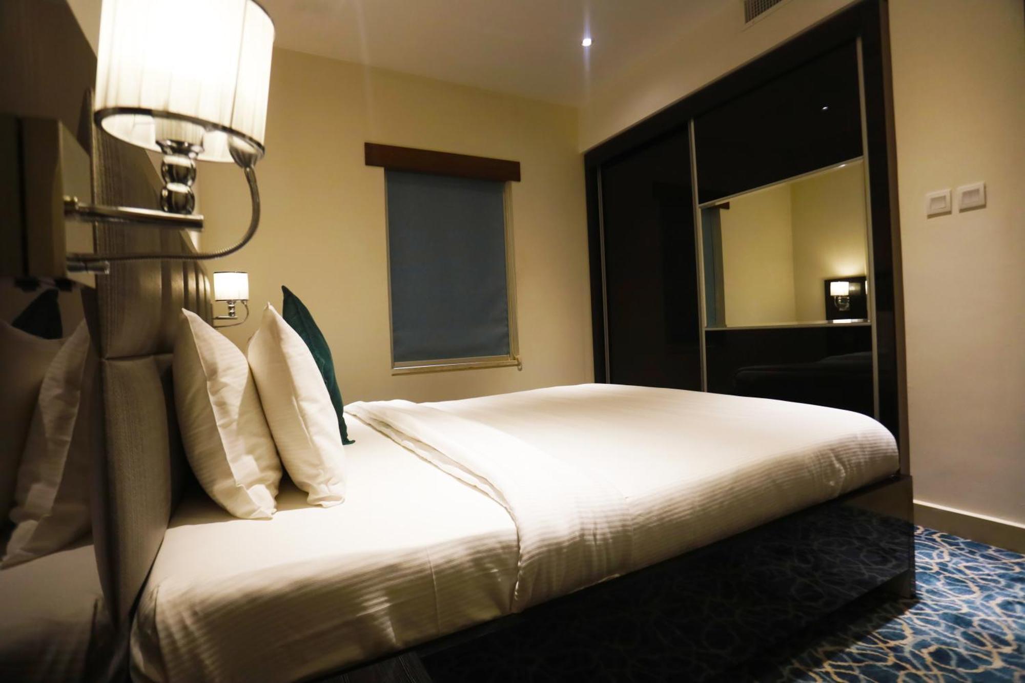 Naylover Hotel Suites Amman Exterior photo