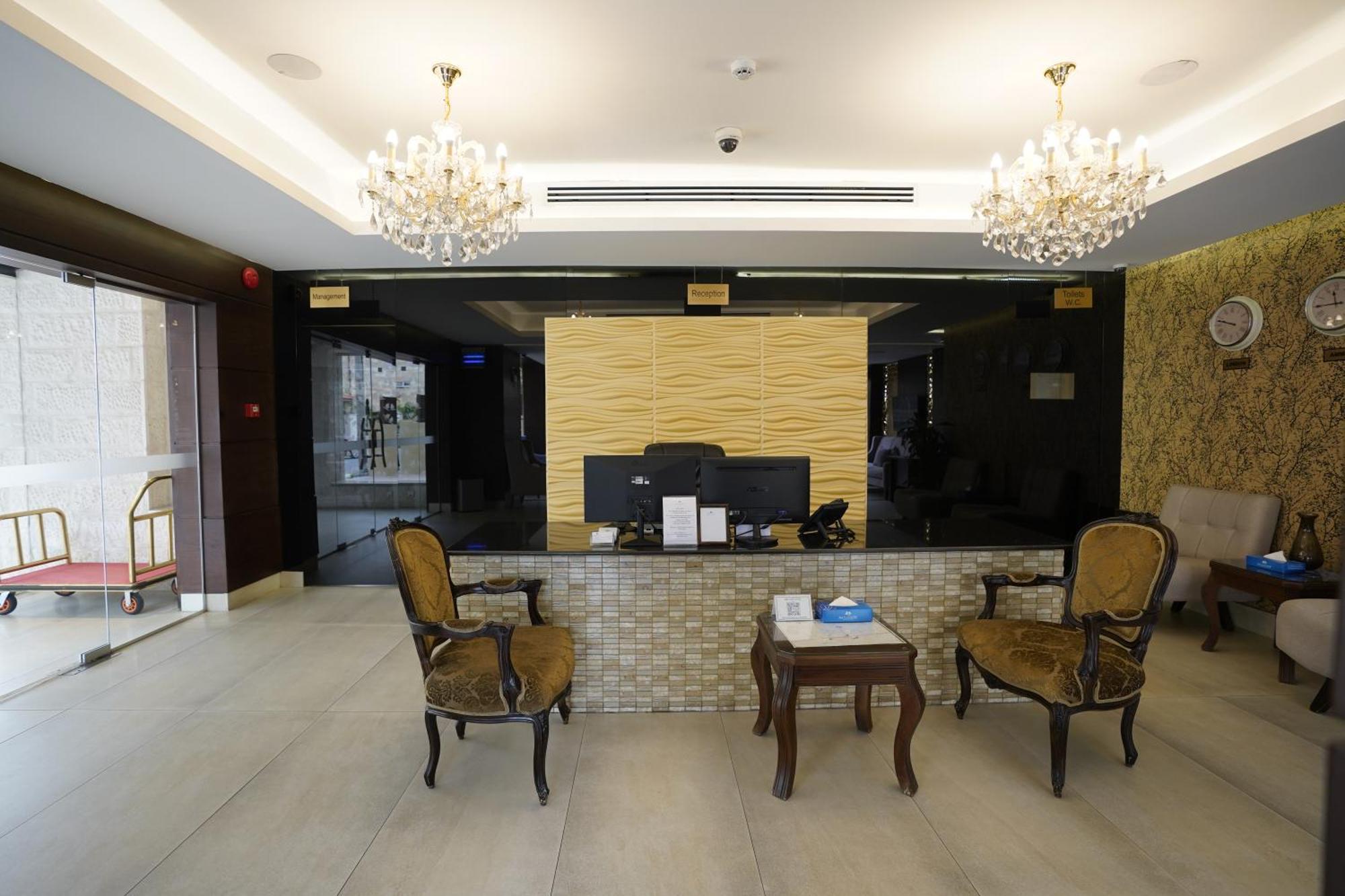 Naylover Hotel Suites Amman Exterior photo
