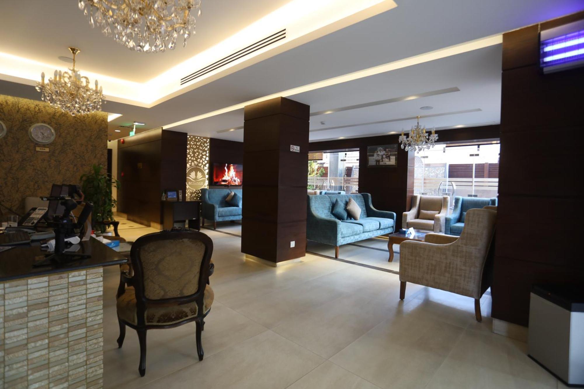 Naylover Hotel Suites Amman Exterior photo