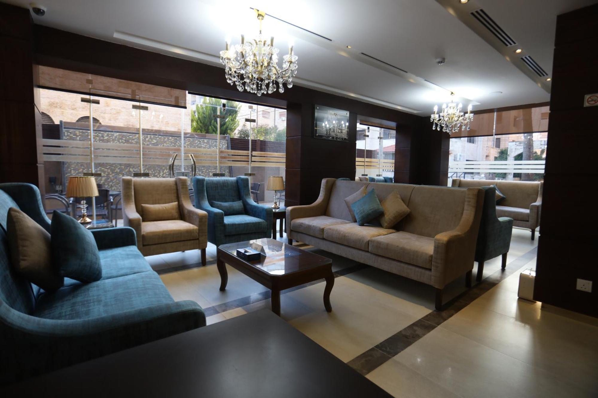 Naylover Hotel Suites Amman Exterior photo